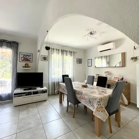 Hébergement de vacances Galejade In A Quiet Location With Garden - On The Heights Of